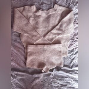 Victoria’s Secret Cream Fuzzy Knit Lounge Set – Relaxed Sweater & Mini Shorts XS